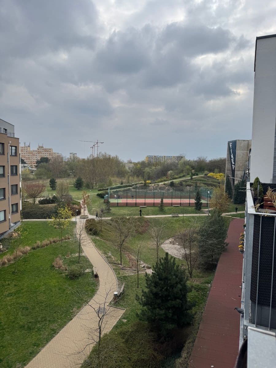 Prenájom bytu 1-izbový 28 m², Zakšínská, Praha, Praha Prenájom bytu 1-izbový 28 m², Zakšínská, Praha, Praha