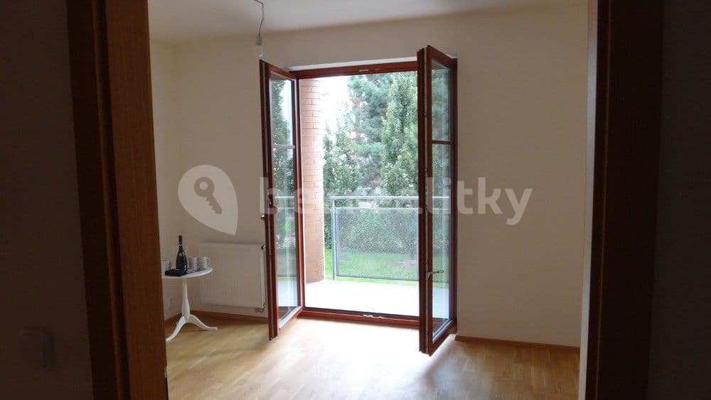 Prenájom bytu 2-izbový 64 m², Paťanka, Praha, Praha Prenájom bytu 2-izbový 64 m², Paťanka, Praha, Praha