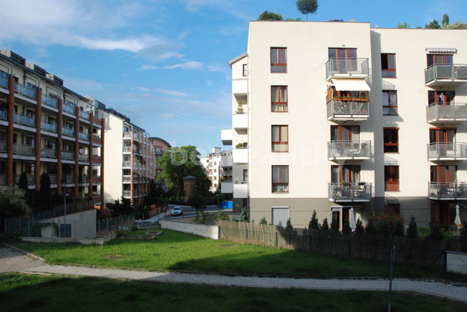 Prenájom bytu 2-izbový 64 m², Paťanka, Praha, Praha Prenájom bytu 2-izbový 64 m², Paťanka, Praha, Praha