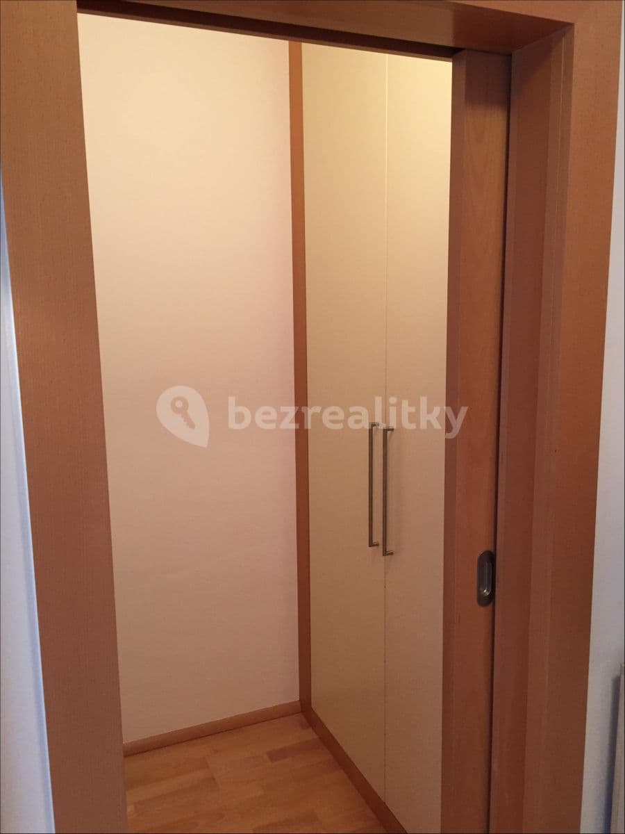 Prenájom bytu 2-izbový 53 m², Nepilova, Praha, Praha Prenájom bytu 2-izbový 53 m², Nepilova, Praha, Praha