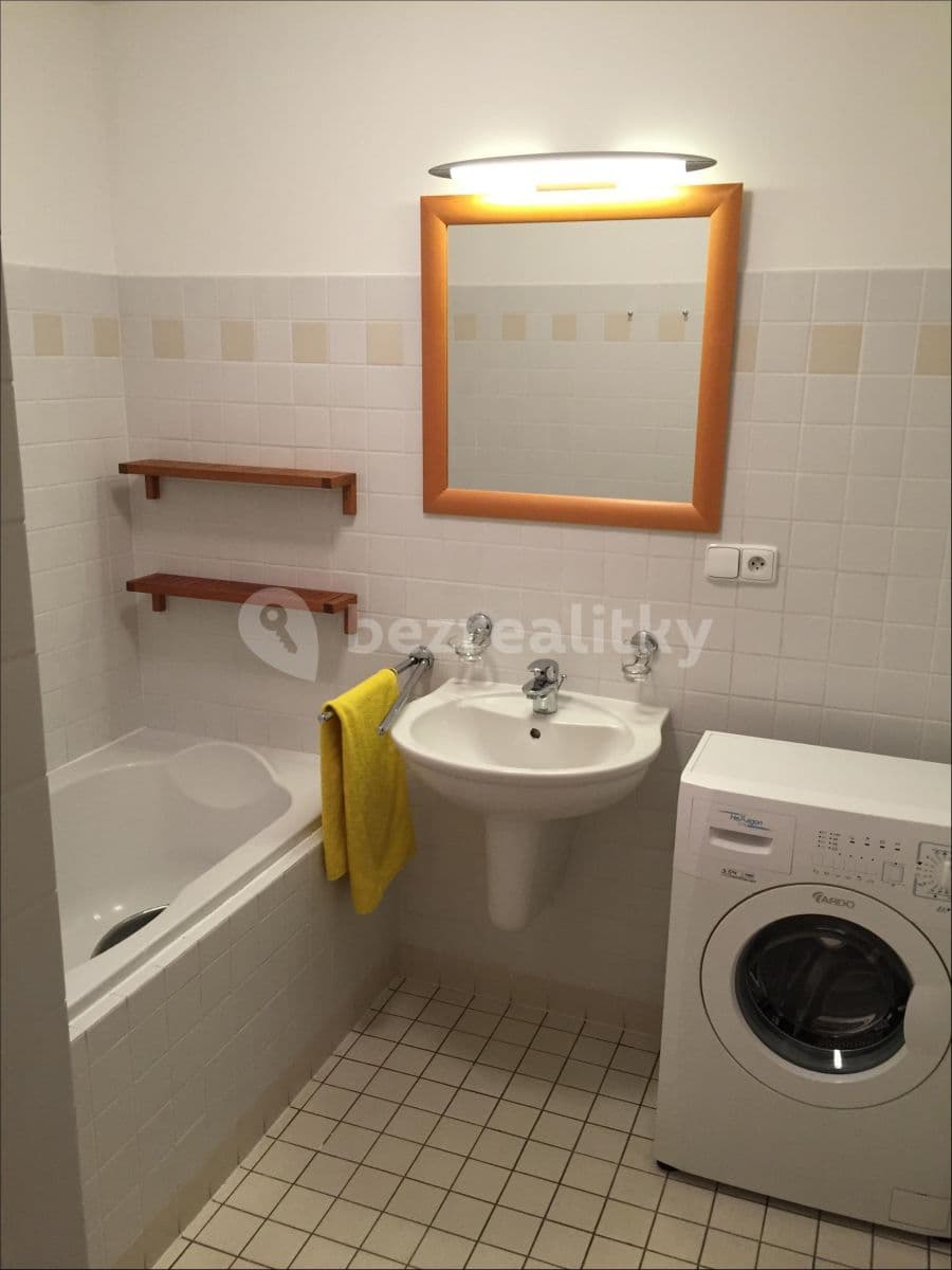 Prenájom bytu 2-izbový 53 m², Nepilova, Praha, Praha Prenájom bytu 2-izbový 53 m², Nepilova, Praha, Praha