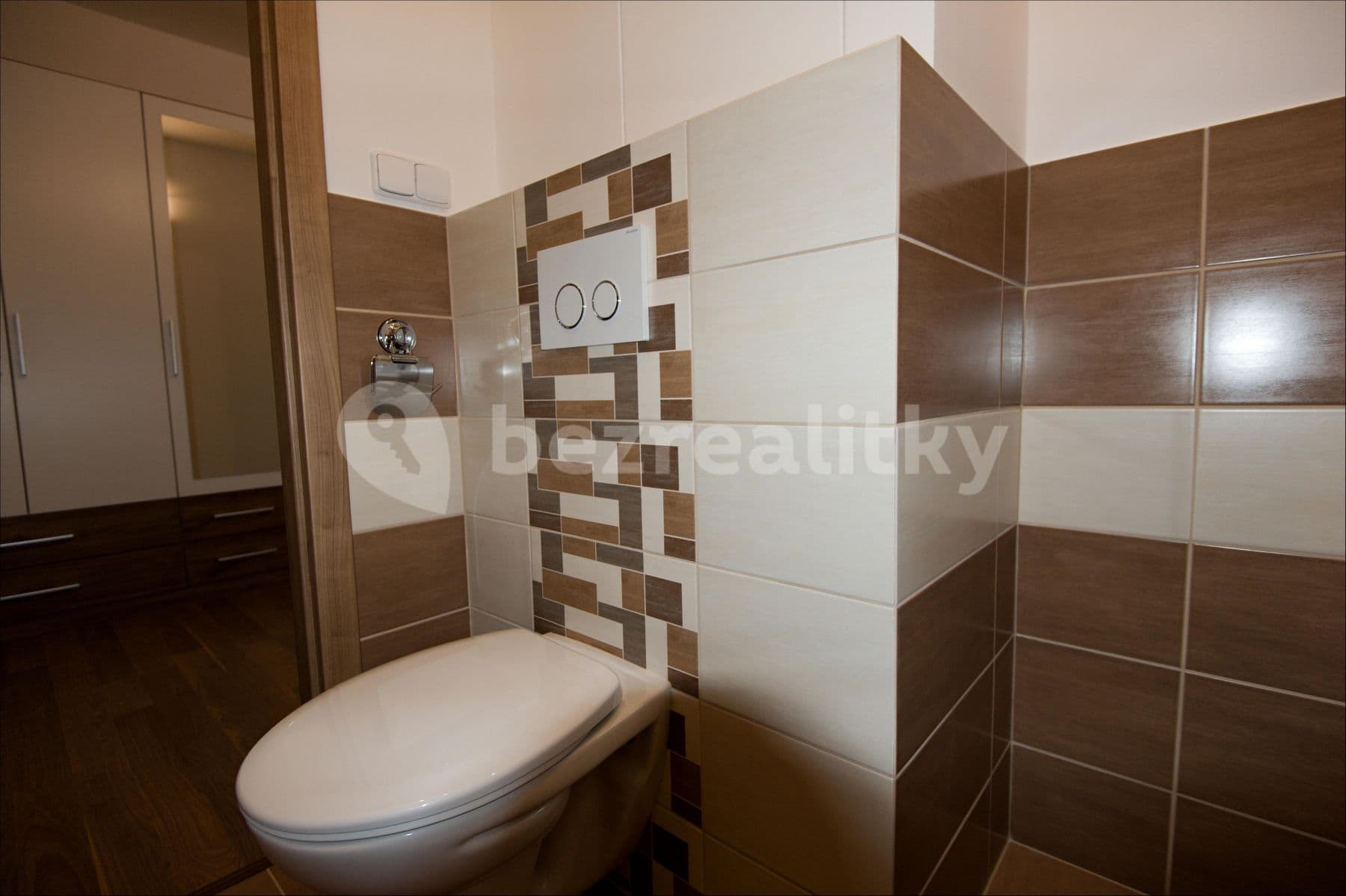 Prenájom bytu 2-izbový 67 m², Zárubova, Praha, Praha Prenájom bytu 2-izbový 67 m², Zárubova, Praha, Praha