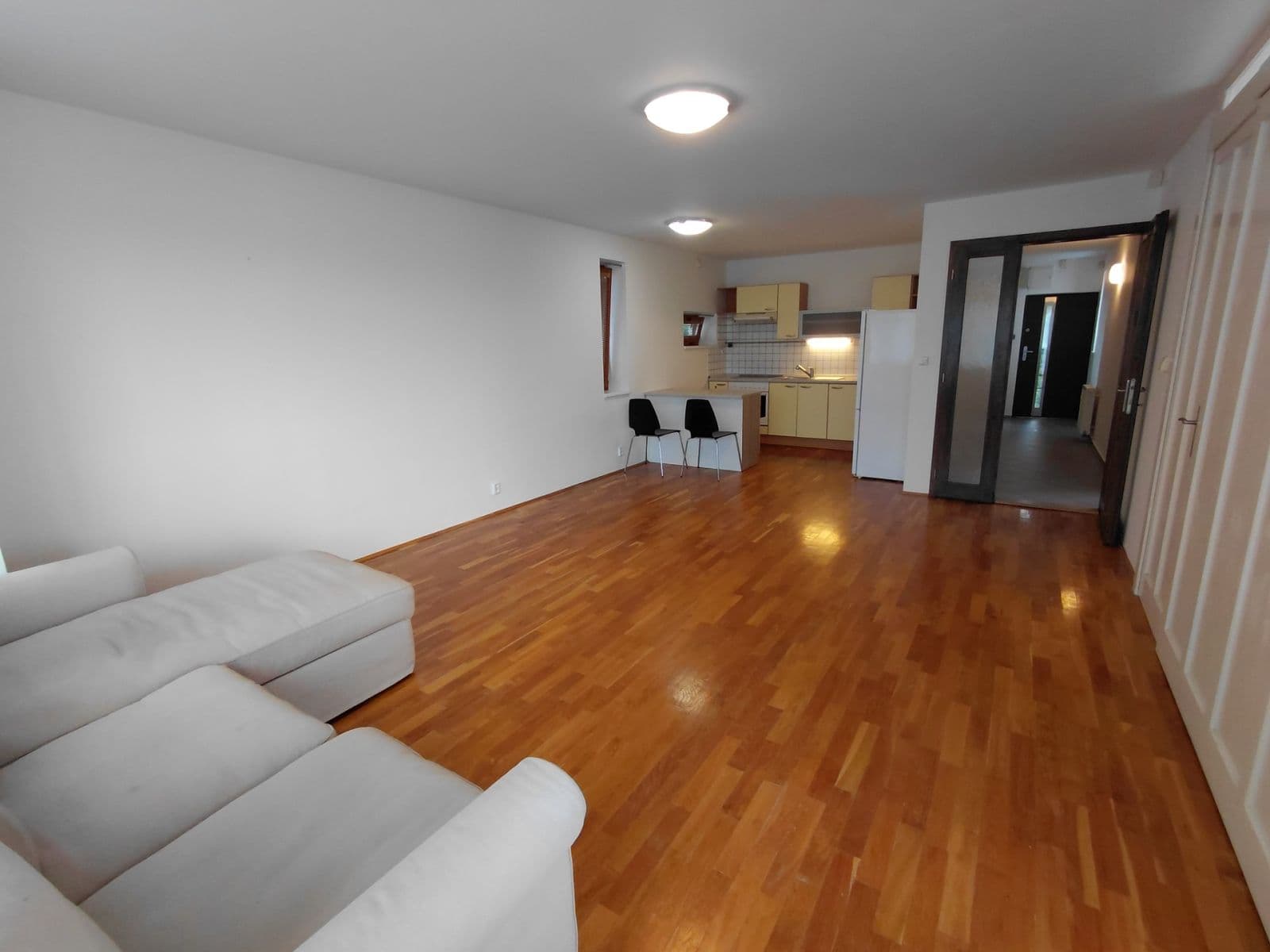 Prenájom bytu 3-izbový 87 m², Kubišova, Praha, Praha Prenájom bytu 3-izbový 87 m², Kubišova, Praha, Praha