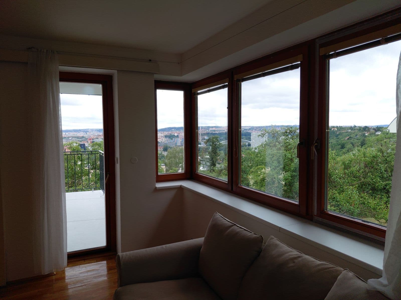 Prenájom bytu 3-izbový 87 m², Kubišova, Praha, Praha Prenájom bytu 3-izbový 87 m², Kubišova, Praha, Praha