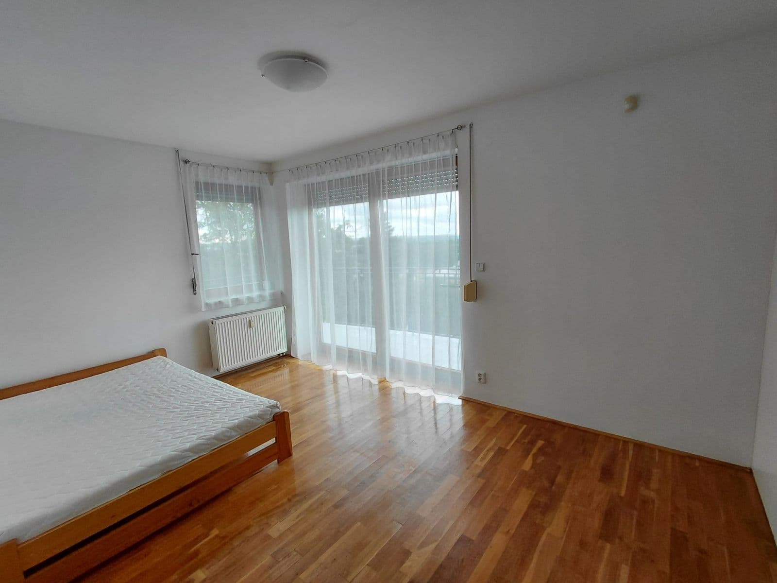 Prenájom bytu 3-izbový 87 m², Kubišova, Praha, Praha Prenájom bytu 3-izbový 87 m², Kubišova, Praha, Praha