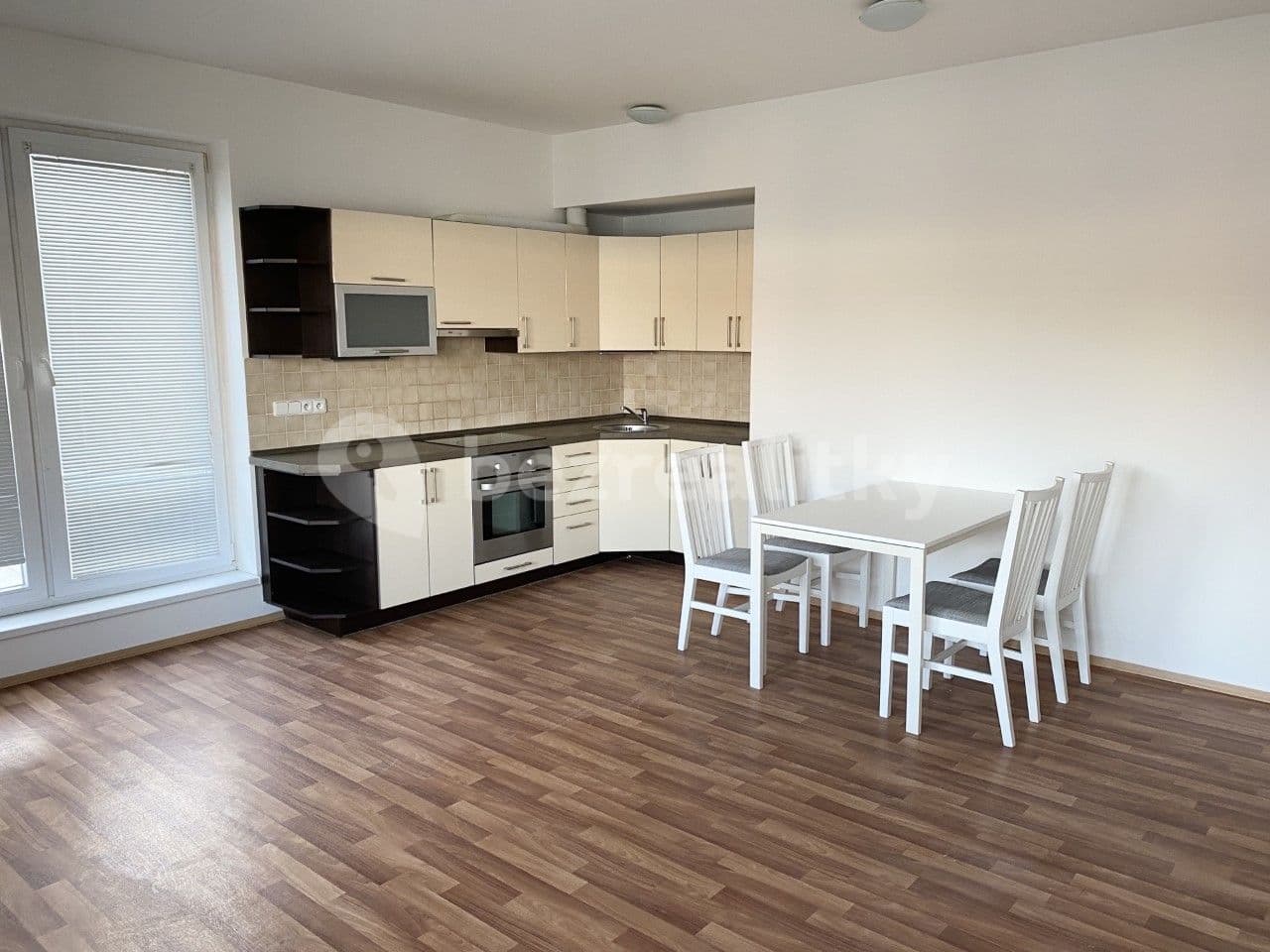 Prenájom bytu 2-izbový 55 m², Pískařská, Praha, Praha Prenájom bytu 2-izbový 55 m², Pískařská, Praha, Praha