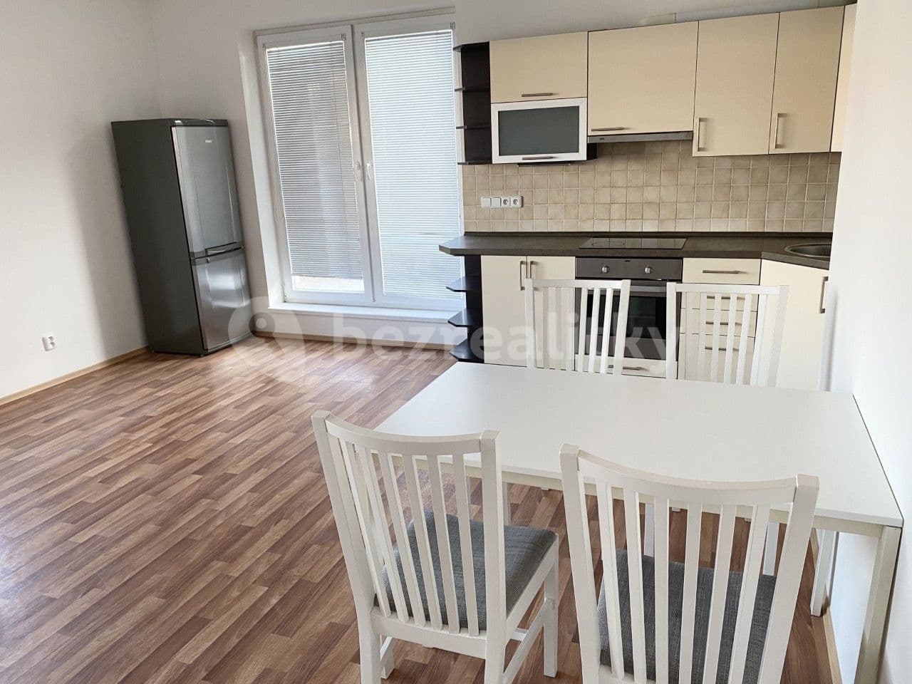 Prenájom bytu 2-izbový 55 m², Pískařská, Praha, Praha Prenájom bytu 2-izbový 55 m², Pískařská, Praha, Praha