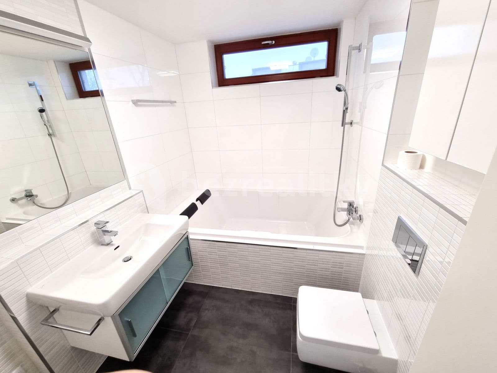 Prenájom bytu 3-izbový 92 m², K Náhonu, Praha, Praha Prenájom bytu 3-izbový 92 m², K Náhonu, Praha, Praha