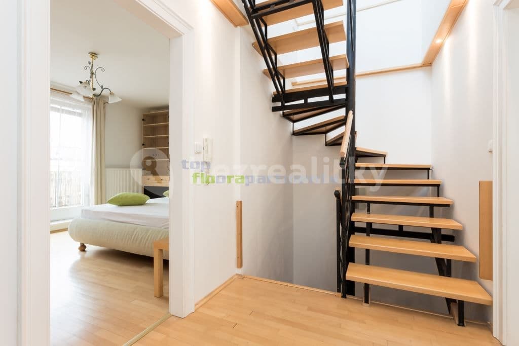 Prenájom bytu 5-izbový 240 m², Přemyslovská, Praha, Praha Prenájom bytu 5-izbový 240 m², Přemyslovská, Praha, Praha