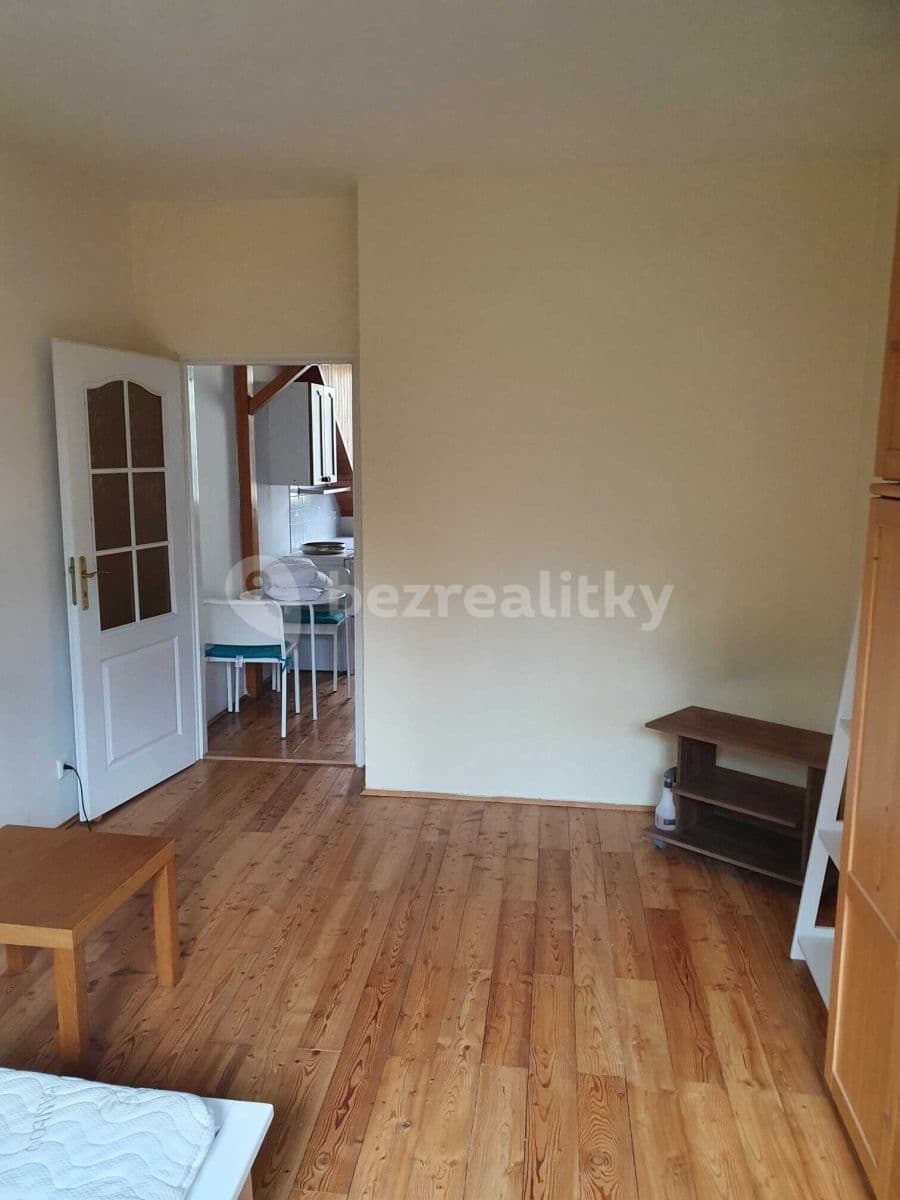 Prenájom bytu 1-izbový 33 m², Moravská, Karlovy Vary, Karlovarský kraj Prenájom bytu 1-izbový 33 m², Moravská, Karlovy Vary, Karlovarský kraj