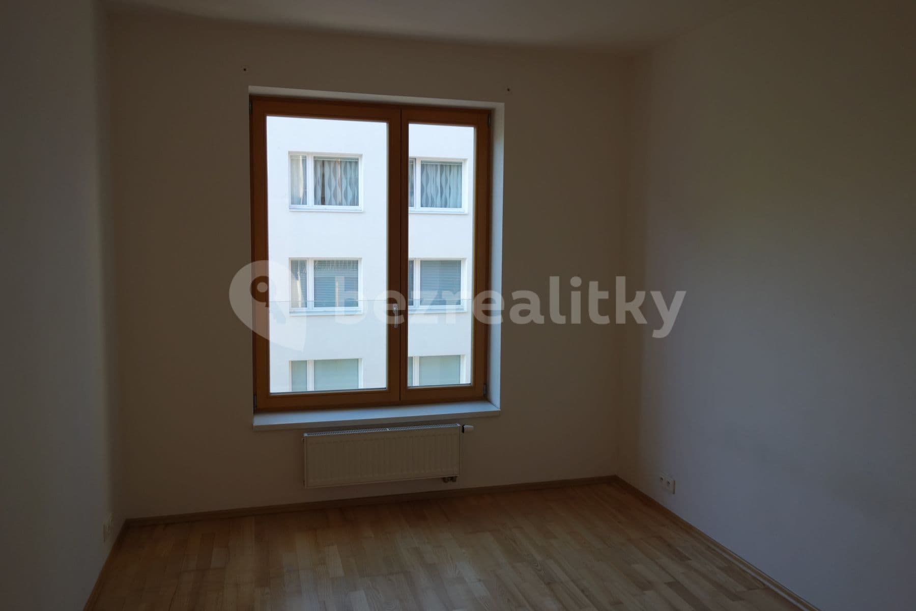 Prenájom bytu 2-izbový 55 m², Jeseniova, Praha, Praha Prenájom bytu 2-izbový 55 m², Jeseniova, Praha, Praha