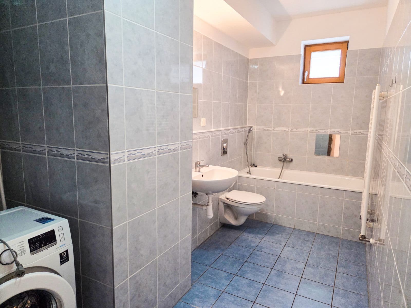 Prenájom bytu 2-izbový 55 m², Jeseniova, Praha, Praha Prenájom bytu 2-izbový 55 m², Jeseniova, Praha, Praha