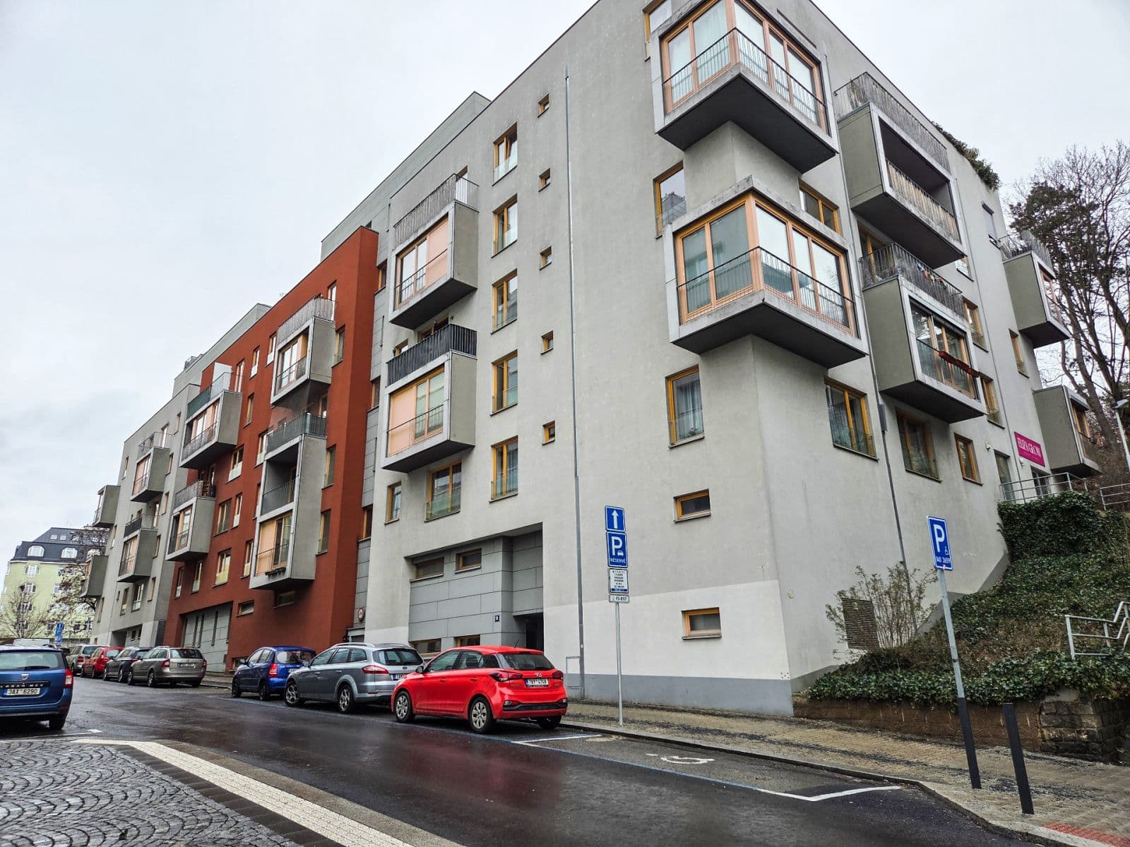 Prenájom bytu 2-izbový 55 m², Jeseniova, Praha, Praha Prenájom bytu 2-izbový 55 m², Jeseniova, Praha, Praha