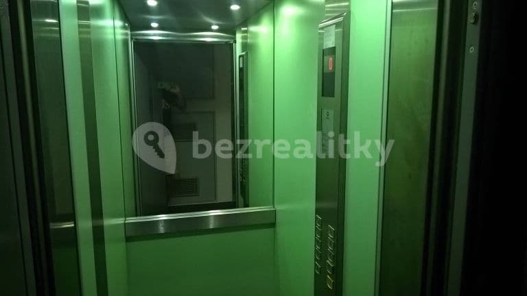 Prenájom bytu 2-izbový 52 m², Bulharská, Praha, Praha Prenájom bytu 2-izbový 52 m², Bulharská, Praha, Praha