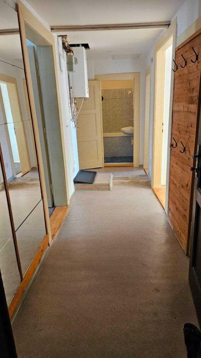 Prenájom bytu 3-izbový 68 m², Na Sypkém, Praha, Praha Prenájom bytu 3-izbový 68 m², Na Sypkém, Praha, Praha