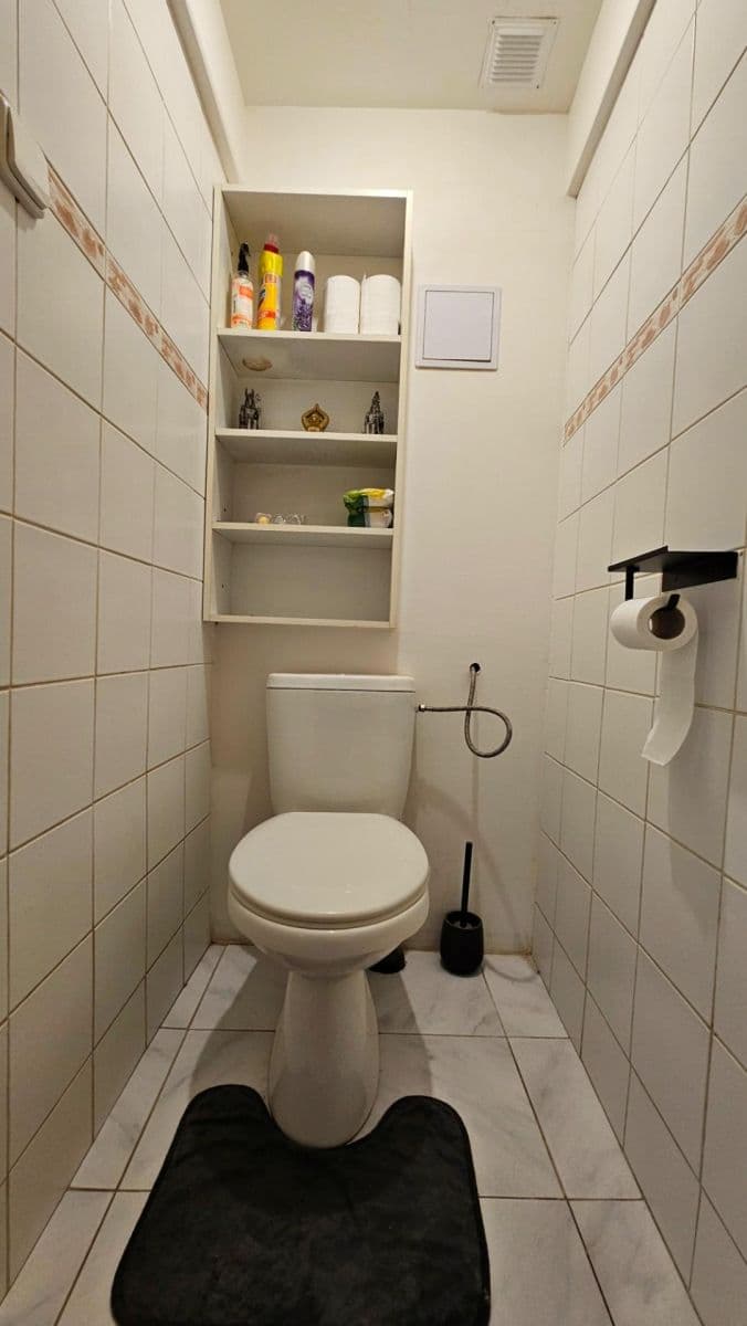 Prenájom bytu 3-izbový 68 m², Na Sypkém, Praha, Praha Prenájom bytu 3-izbový 68 m², Na Sypkém, Praha, Praha