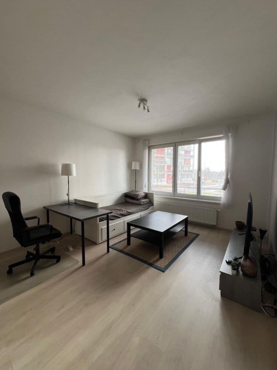 Prenájom bytu 2-izbový 60 m², Sazovická, Praha, Praha Prenájom bytu 2-izbový 60 m², Sazovická, Praha, Praha