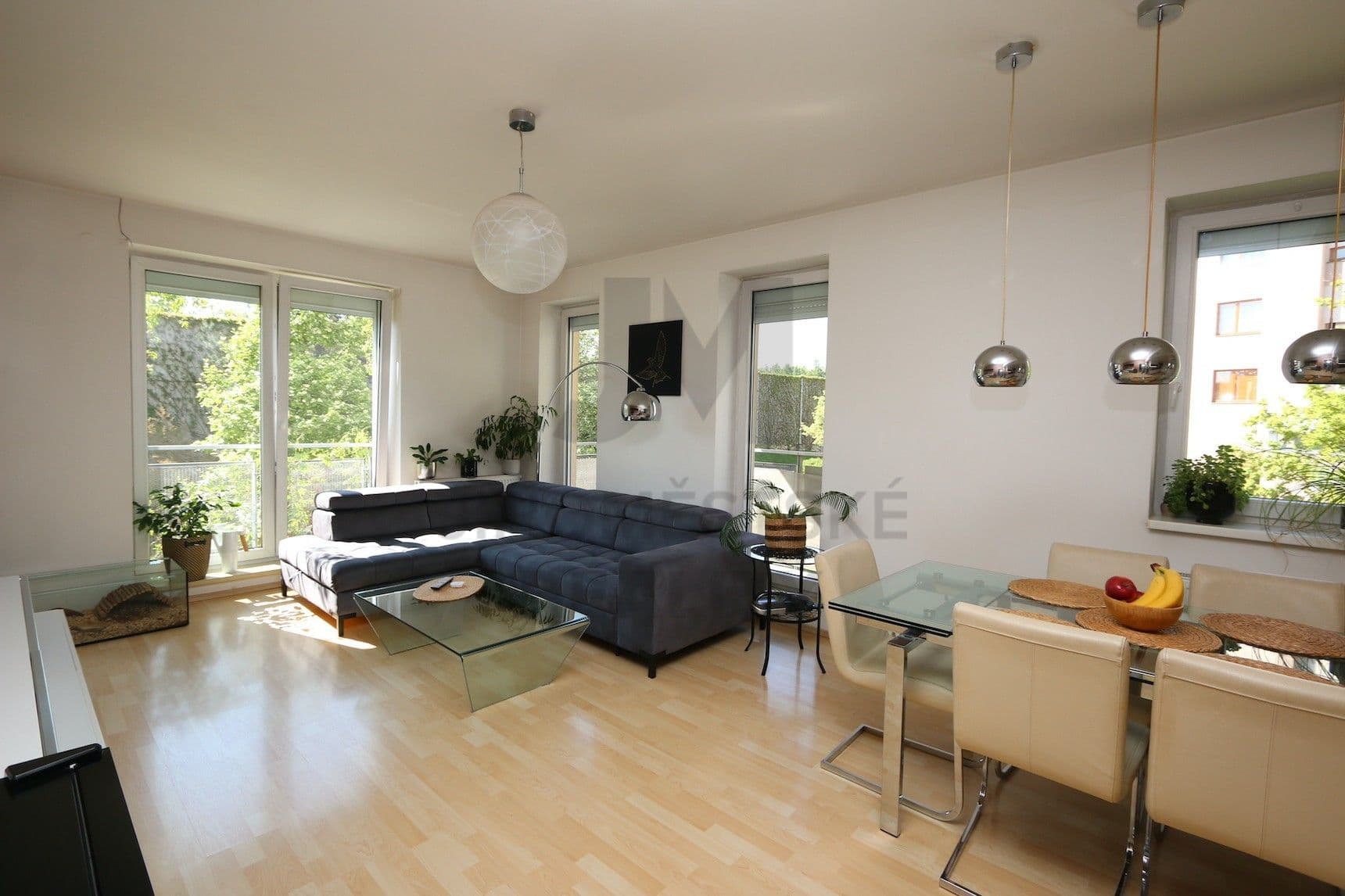 Prenájom bytu 3-izbový 76 m², Rižská, Praha, Praha Prenájom bytu 3-izbový 76 m², Rižská, Praha, Praha