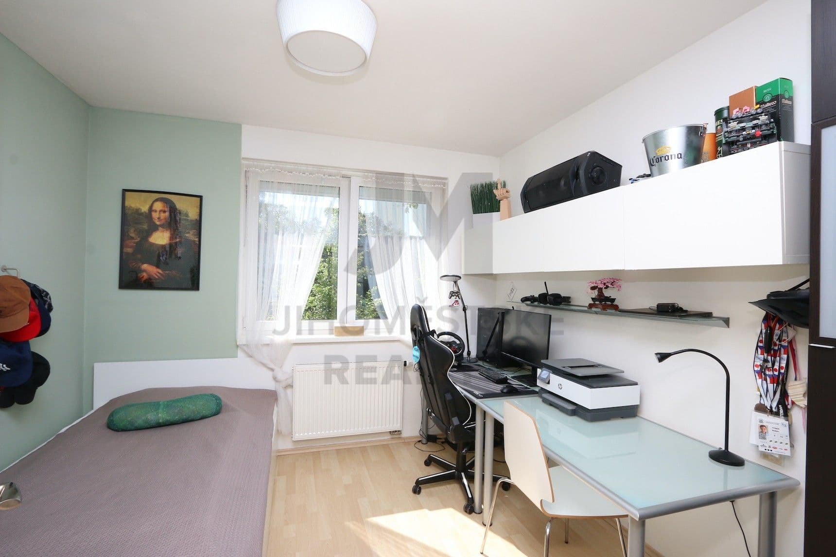 Prenájom bytu 3-izbový 76 m², Rižská, Praha, Praha Prenájom bytu 3-izbový 76 m², Rižská, Praha, Praha