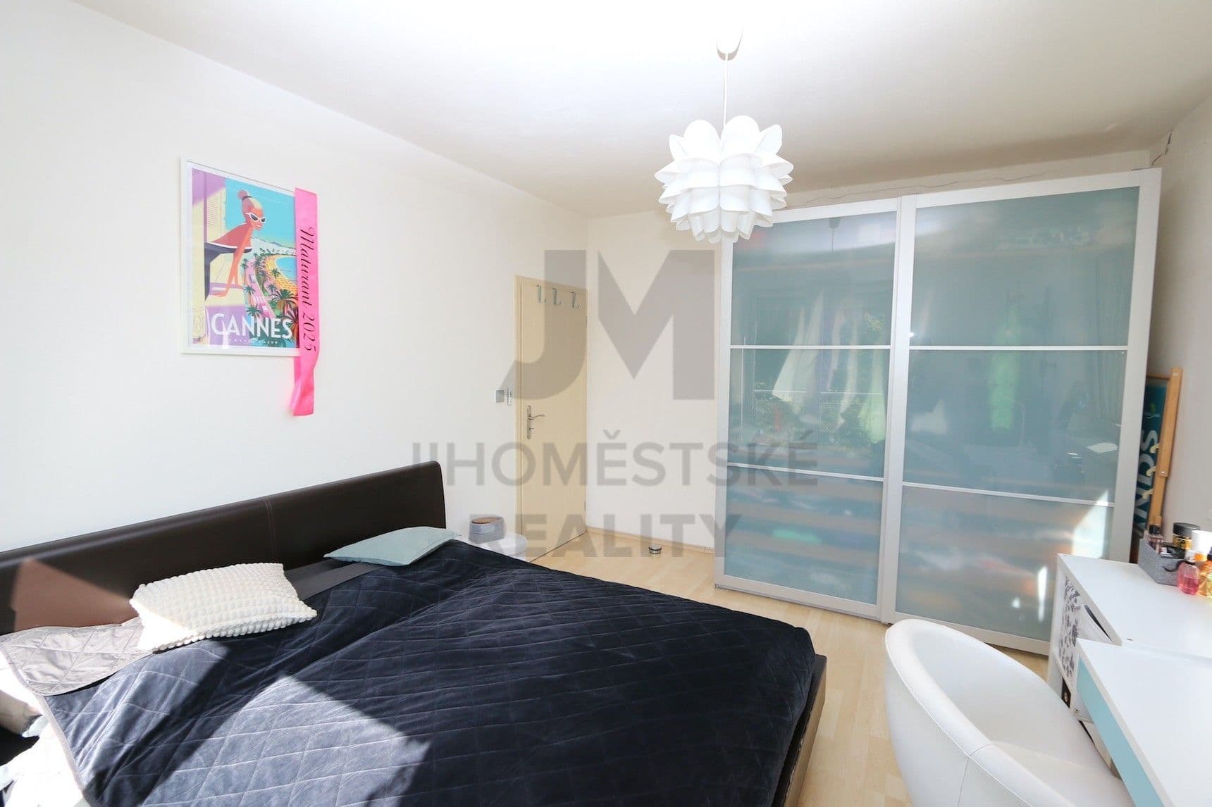 Prenájom bytu 3-izbový 76 m², Rižská, Praha, Praha Prenájom bytu 3-izbový 76 m², Rižská, Praha, Praha
