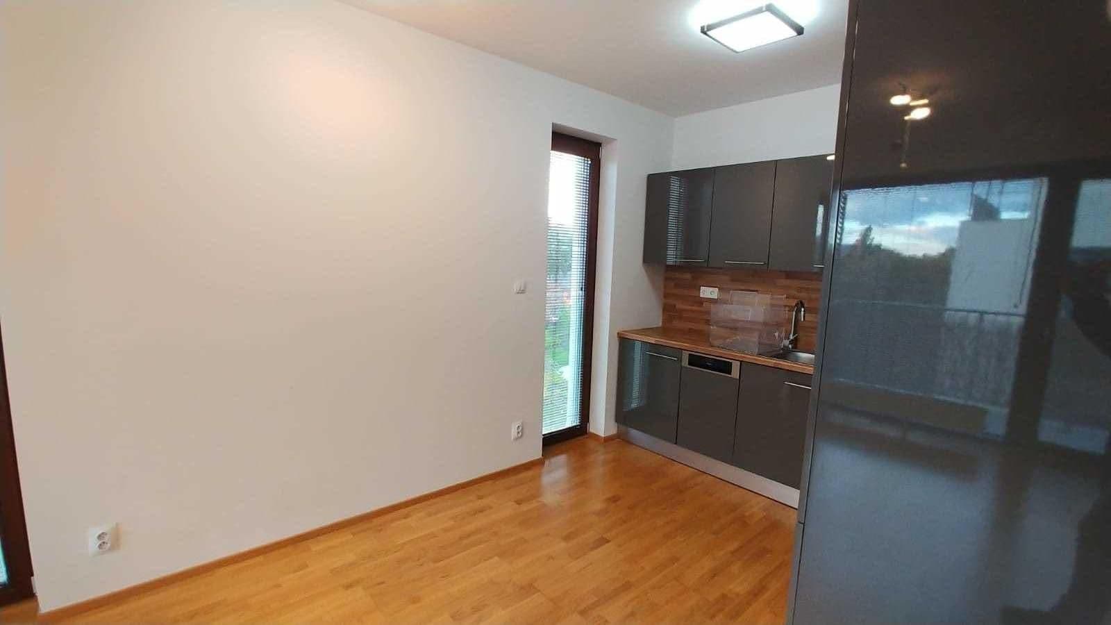 Prenájom bytu 2-izbový 54 m², Učňovská, Praha, Praha Prenájom bytu 2-izbový 54 m², Učňovská, Praha, Praha