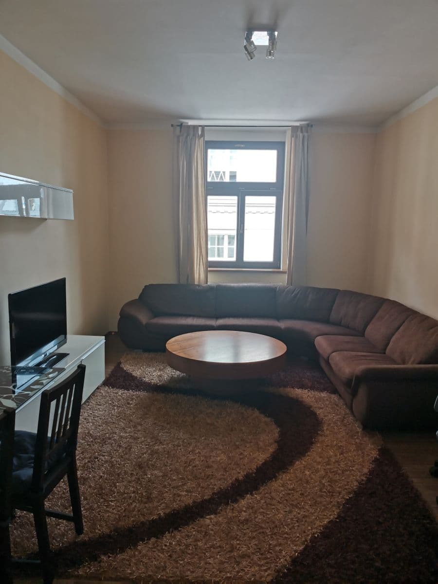 Prenájom bytu 3-izbový 65 m², Mrázovka, Praha, Praha Prenájom bytu 3-izbový 65 m², Mrázovka, Praha, Praha