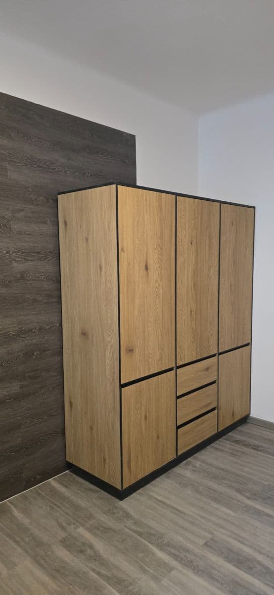 Prenájom bytu 3-izbový 65 m², Mrázovka, Praha, Praha Prenájom bytu 3-izbový 65 m², Mrázovka, Praha, Praha