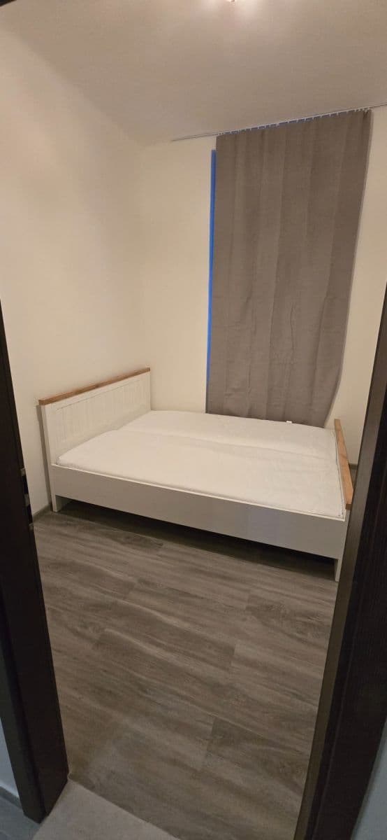 Prenájom bytu 3-izbový 65 m², Mrázovka, Praha, Praha Prenájom bytu 3-izbový 65 m², Mrázovka, Praha, Praha