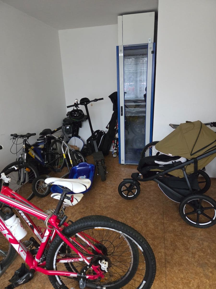 Prenájom bytu 2-izbový 43 m², Pohnertova, Praha, Praha Prenájom bytu 2-izbový 43 m², Pohnertova, Praha, Praha