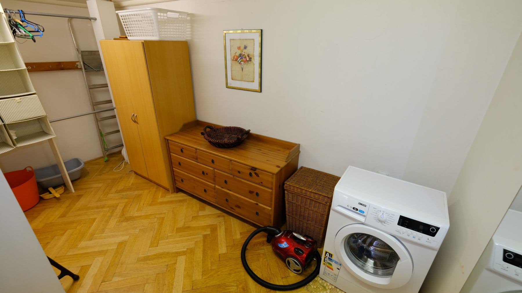 Prenájom bytu 3-izbový 110 m², Šmilovského, Praha, Praha Prenájom bytu 3-izbový 110 m², Šmilovského, Praha, Praha
