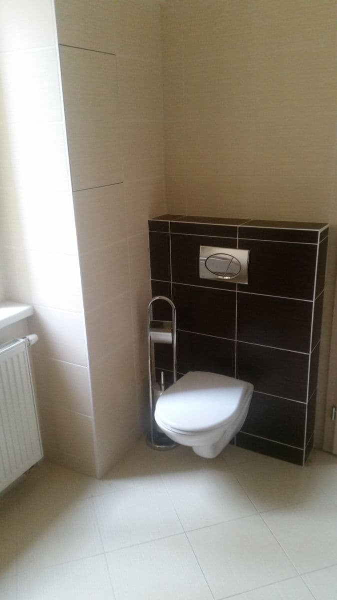 Prenájom bytu 2-izbový 60 m², Mikovcova, Praha, Praha Prenájom bytu 2-izbový 60 m², Mikovcova, Praha, Praha