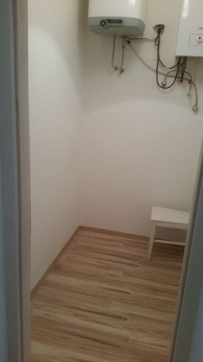 Prenájom bytu 2-izbový 60 m², Mikovcova, Praha, Praha Prenájom bytu 2-izbový 60 m², Mikovcova, Praha, Praha