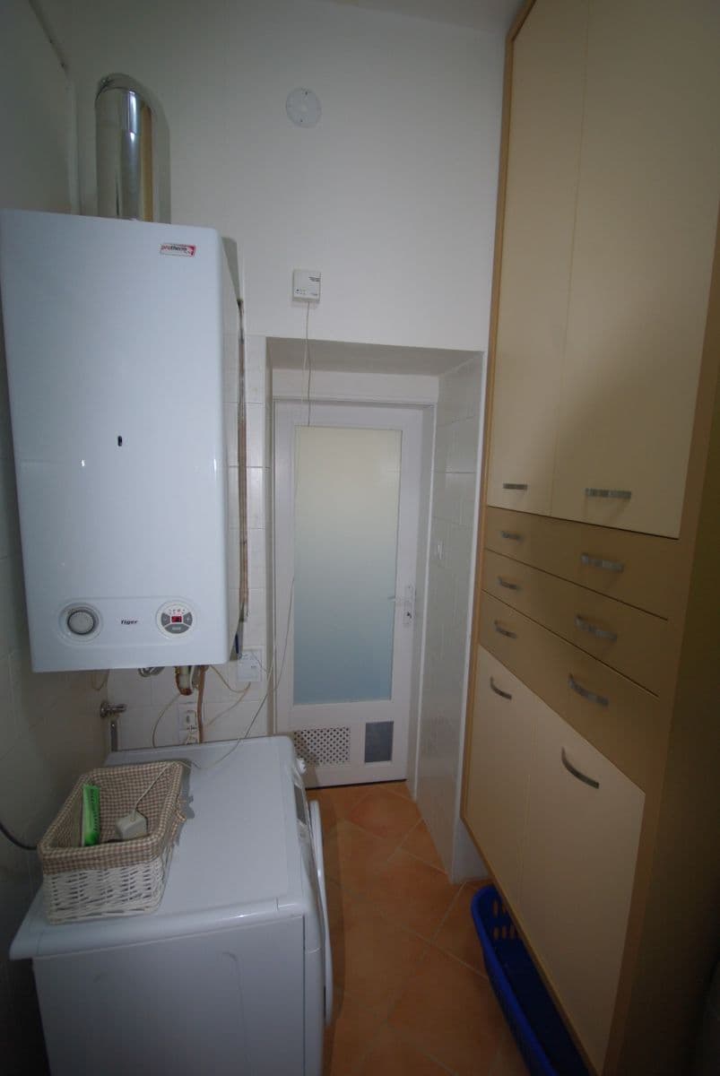 Prenájom bytu 2-izbový 66 m², V Mezihoří, Praha, Praha Prenájom bytu 2-izbový 66 m², V Mezihoří, Praha, Praha