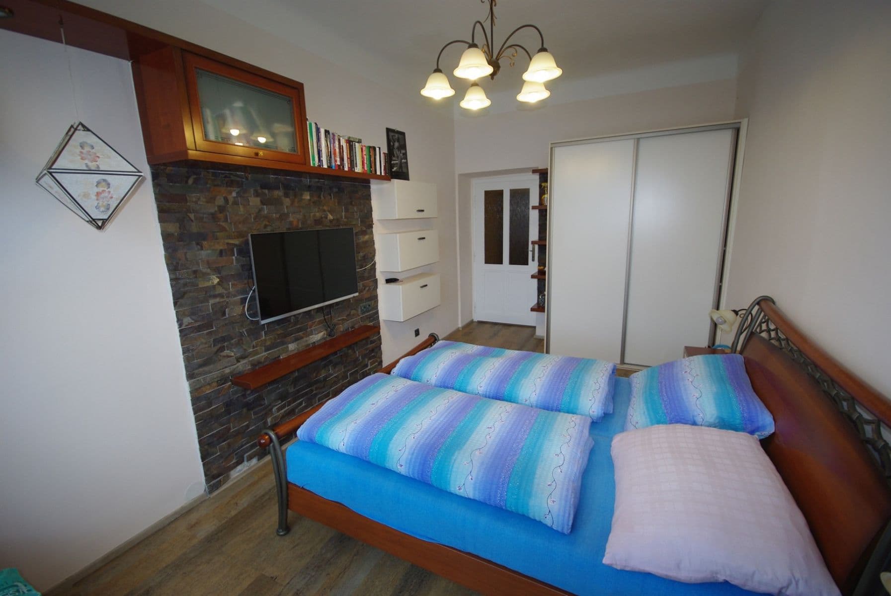 Prenájom bytu 2-izbový 66 m², V Mezihoří, Praha, Praha Prenájom bytu 2-izbový 66 m², V Mezihoří, Praha, Praha