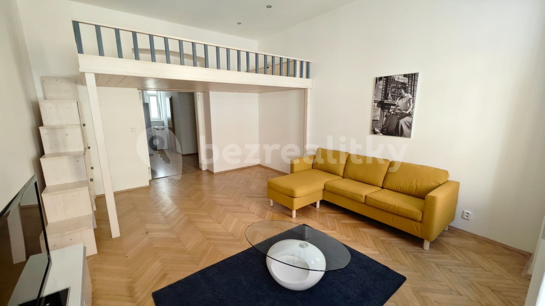 Prenájom bytu 1-izbový 49 m², Kamenická, Praha, Praha Prenájom bytu 1-izbový 49 m², Kamenická, Praha, Praha