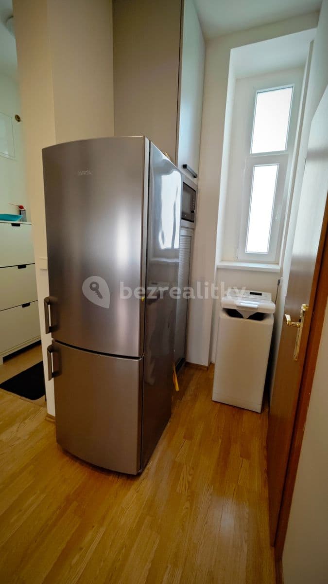Prenájom bytu 1-izbový 49 m², Kamenická, Praha, Praha Prenájom bytu 1-izbový 49 m², Kamenická, Praha, Praha