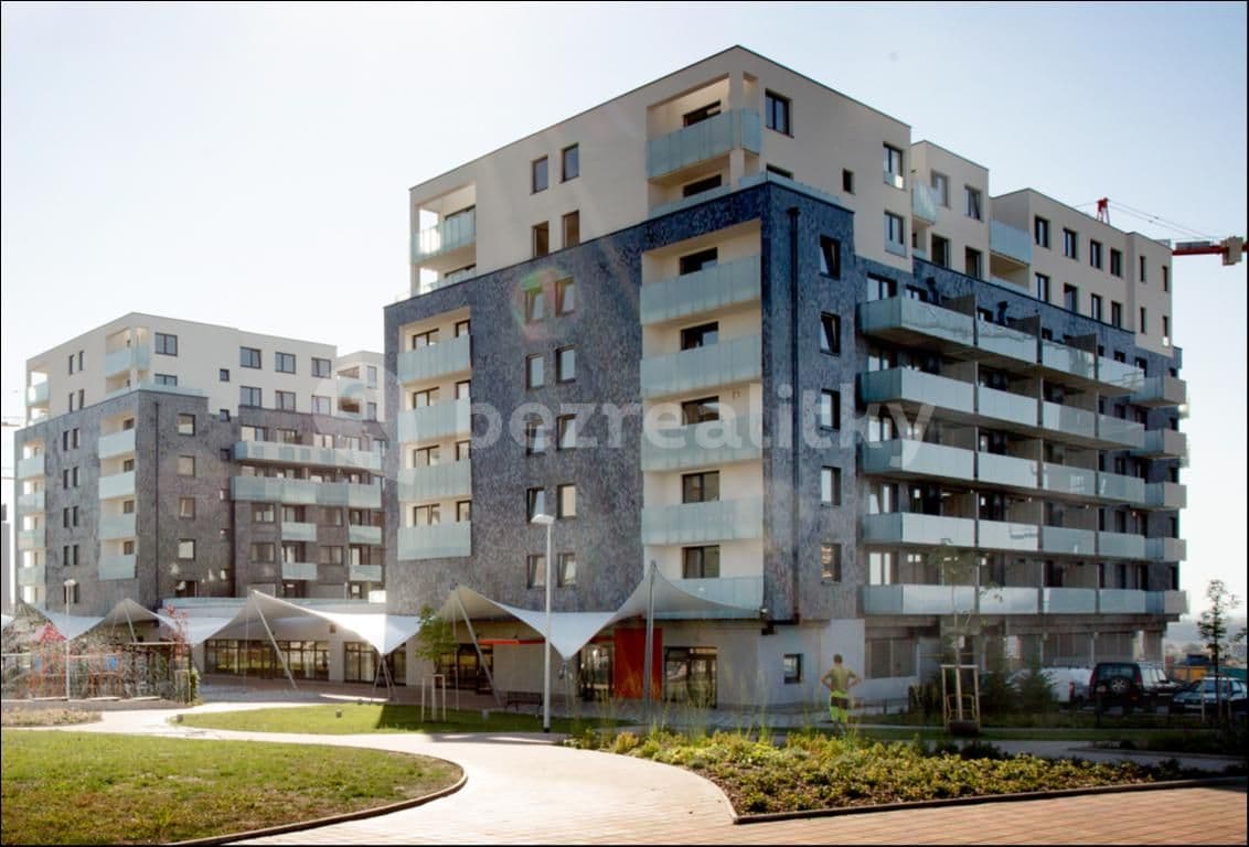 Prenájom bytu 1-izbový 38 m², náměstí Junkových, Praha, Praha Prenájom bytu 1-izbový 38 m², náměstí Junkových, Praha, Praha