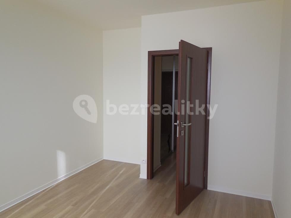 Prenájom bytu 4-izbový 109 m², Jurkovičova, Praha, Praha