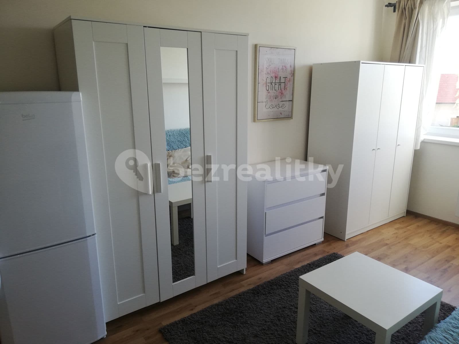 Prenájom bytu 1-izbový 25 m², K Říčanům, Praha, Praha Prenájom bytu 1-izbový 25 m², K Říčanům, Praha, Praha