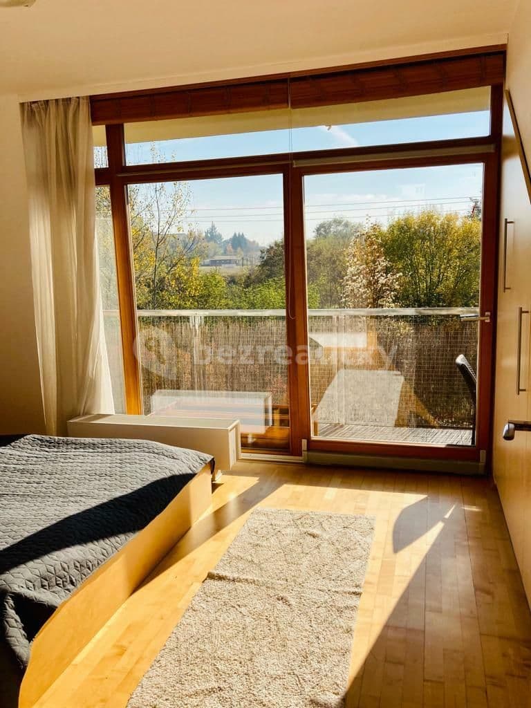 Prenájom bytu 2-izbový 59 m², K Lesu, Praha, Praha Prenájom bytu 2-izbový 59 m², K Lesu, Praha, Praha