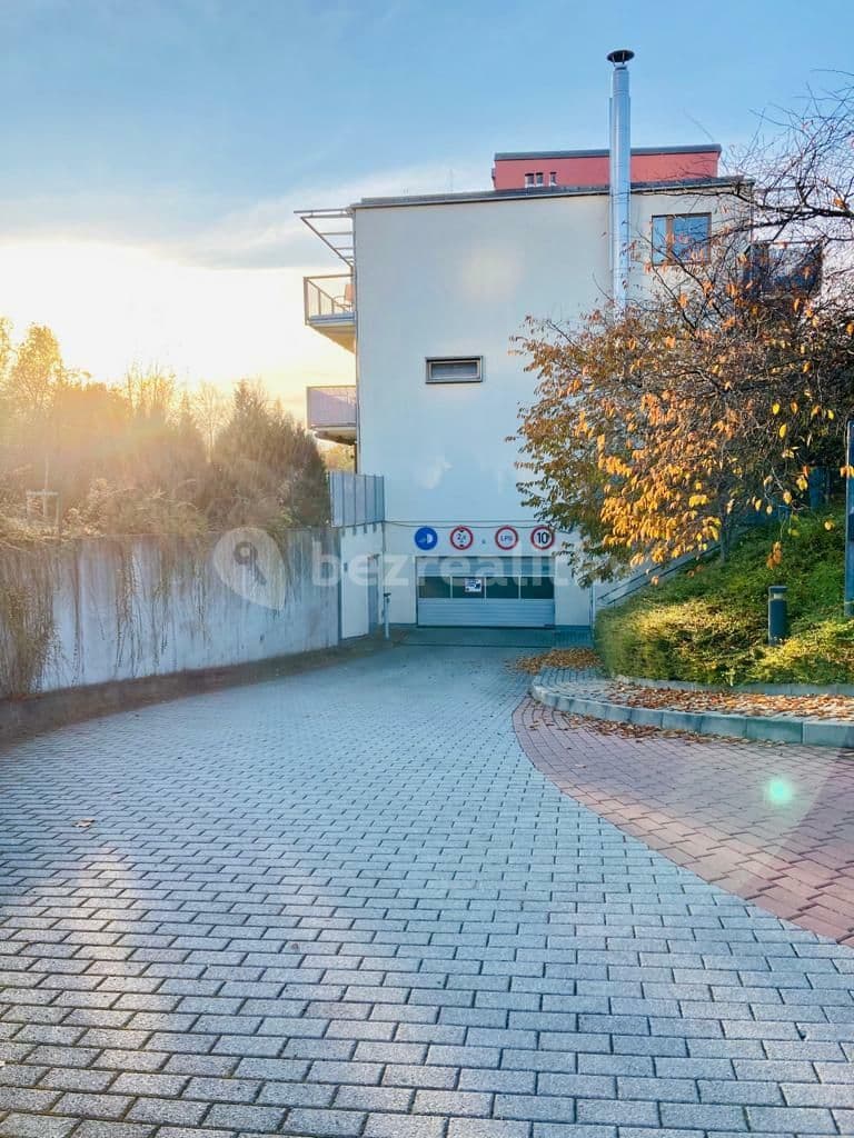 Prenájom bytu 2-izbový 59 m², K Lesu, Praha, Praha Prenájom bytu 2-izbový 59 m², K Lesu, Praha, Praha