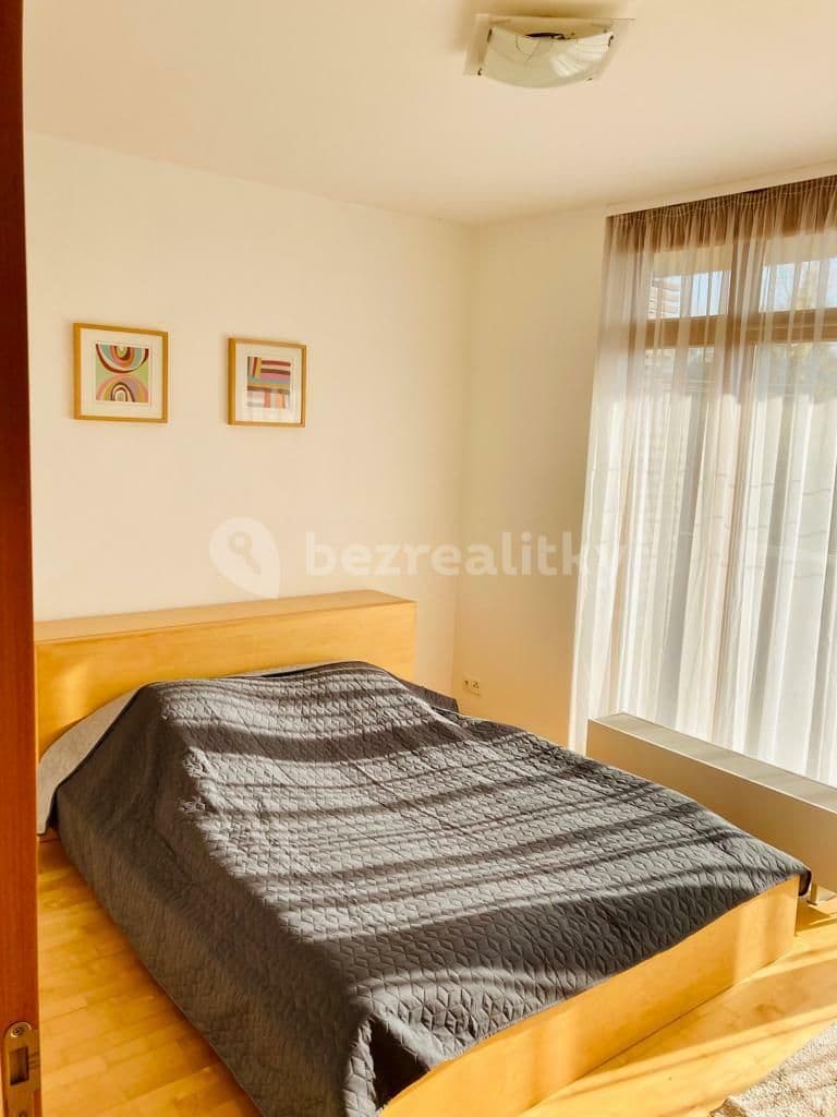 Prenájom bytu 2-izbový 59 m², K Lesu, Praha, Praha Prenájom bytu 2-izbový 59 m², K Lesu, Praha, Praha