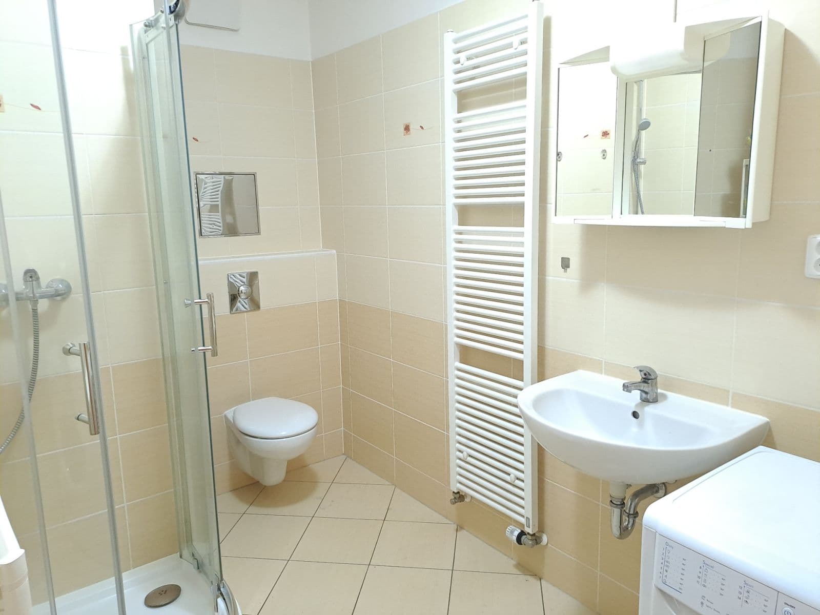 Prenájom bytu 1-izbový 32 m², Míšovická, Praha, Praha Prenájom bytu 1-izbový 32 m², Míšovická, Praha, Praha