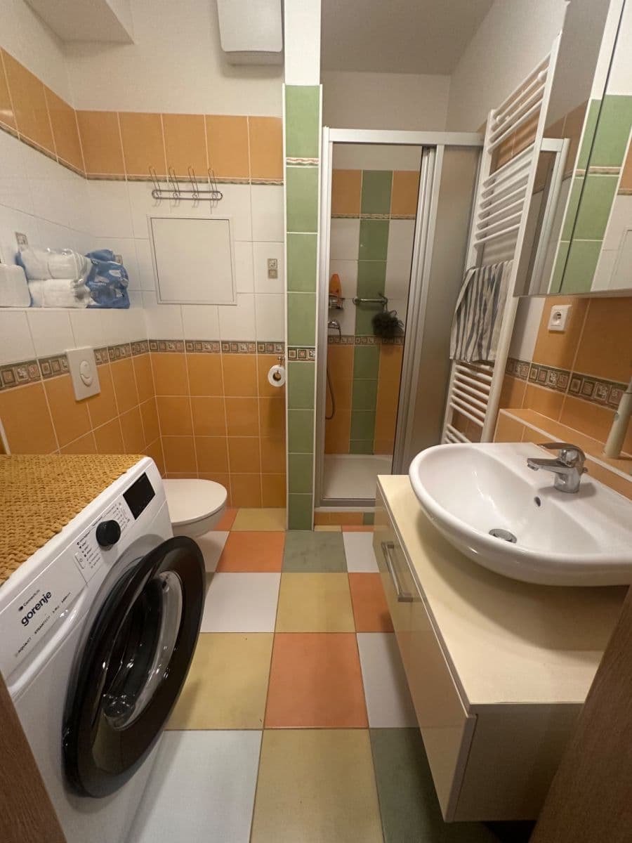 Prenájom bytu 1-izbový 30 m², Švihovská, Praha, Praha Prenájom bytu 1-izbový 30 m², Švihovská, Praha, Praha