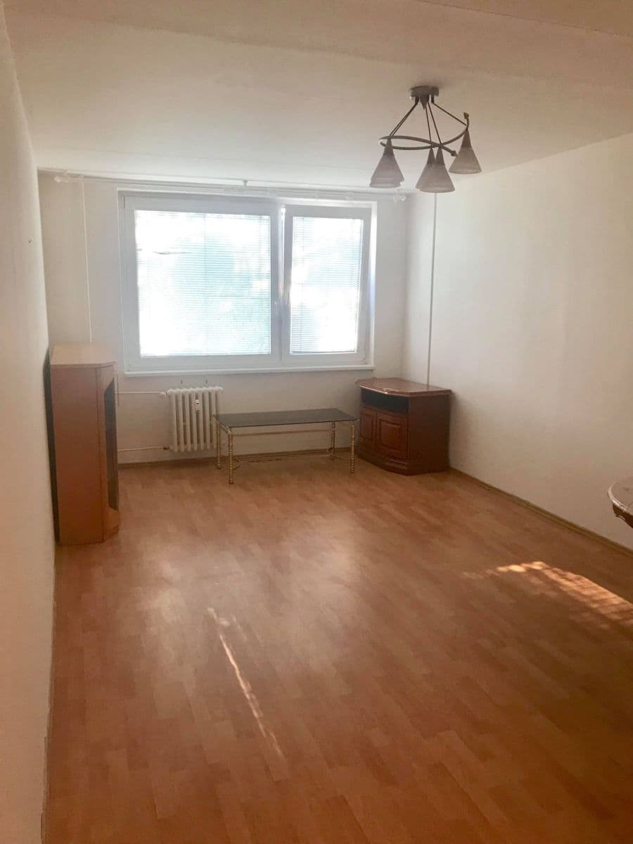 Prenájom bytu 4-izbový 91 m², Klírova, Praha, Praha Prenájom bytu 4-izbový 91 m², Klírova, Praha, Praha