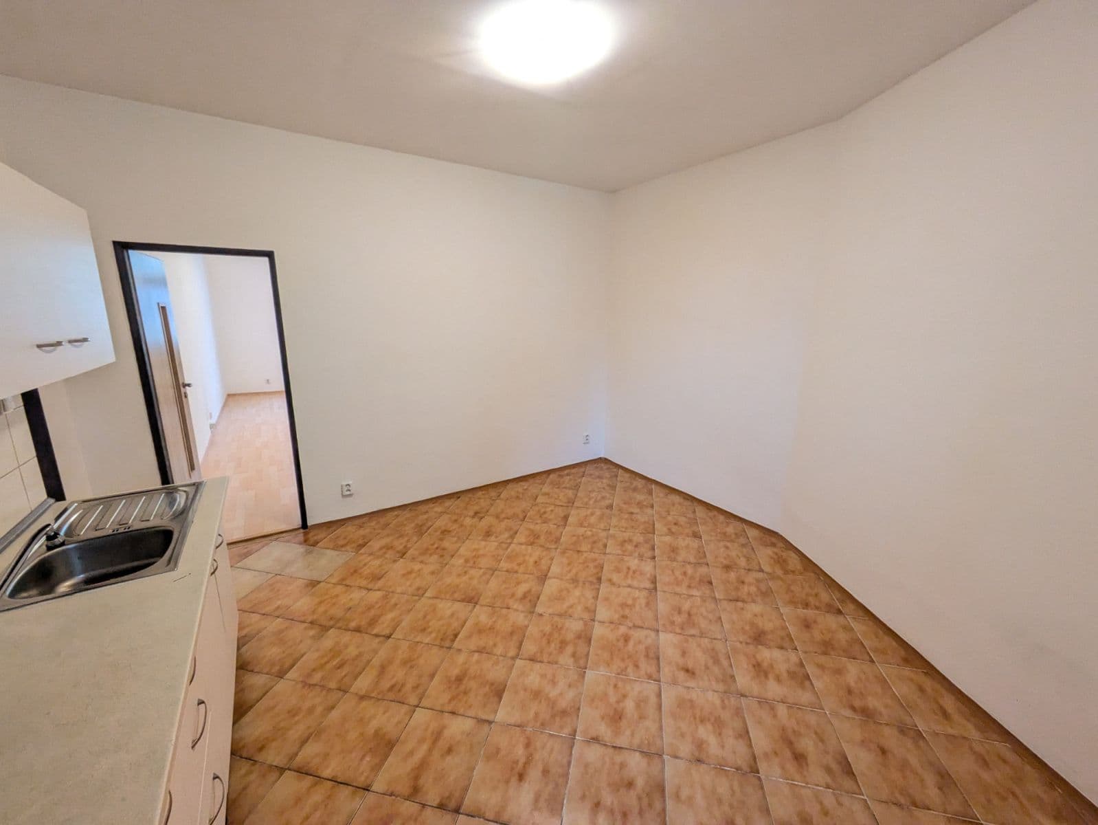 Prenájom bytu 1-izbový 52 m², Lounská, Teplice, Ústecký kraj Prenájom bytu 1-izbový 52 m², Lounská, Teplice, Ústecký kraj