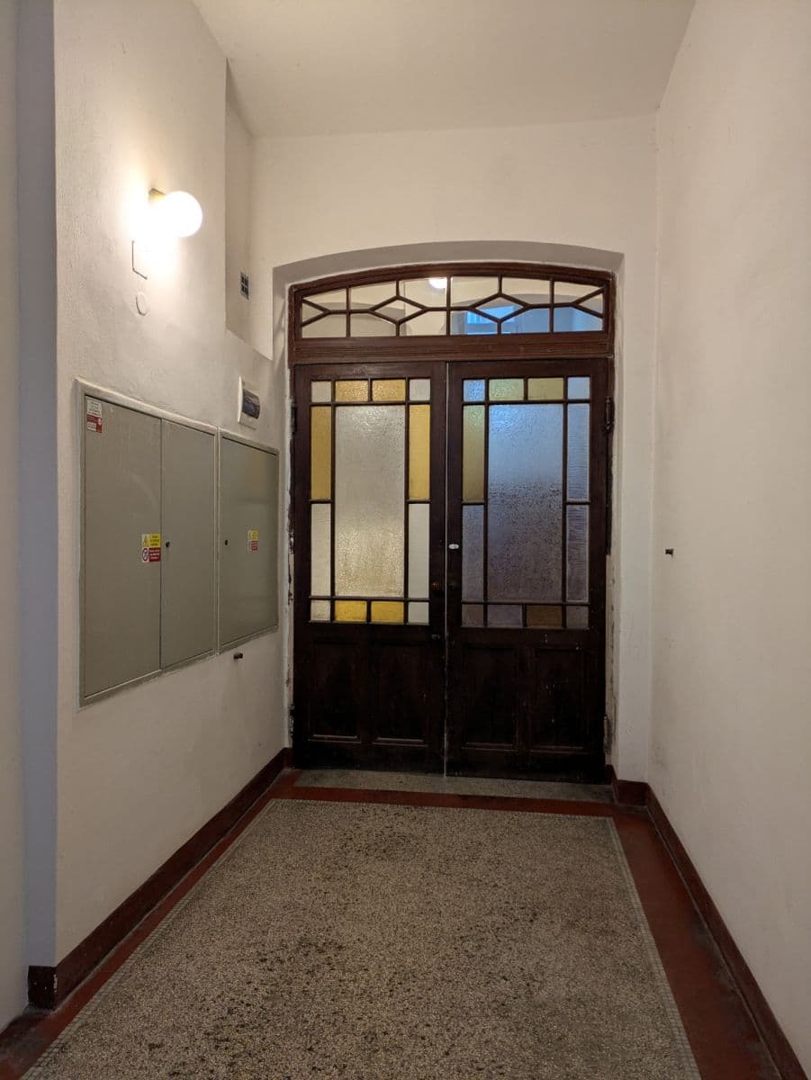 Prenájom bytu 1-izbový 52 m², Lounská, Teplice, Ústecký kraj Prenájom bytu 1-izbový 52 m², Lounská, Teplice, Ústecký kraj