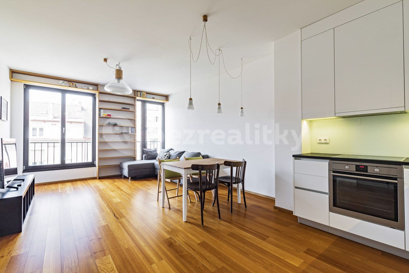 Prenájom bytu 2-izbový 65 m², Bechyňova, Praha, Praha Prenájom bytu 2-izbový 65 m², Bechyňova, Praha, Praha