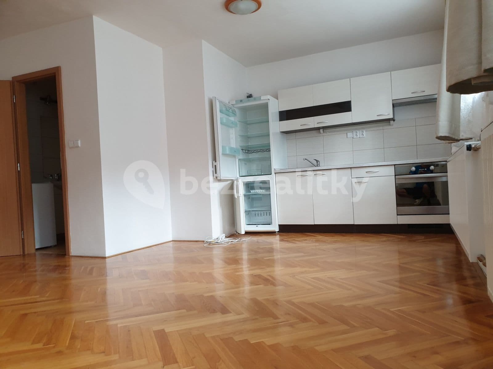 Prenájom bytu 1-izbový 36 m², Viniční, Brno, Jihomoravský kraj Prenájom bytu 1-izbový 36 m², Viniční, Brno, Jihomoravský kraj