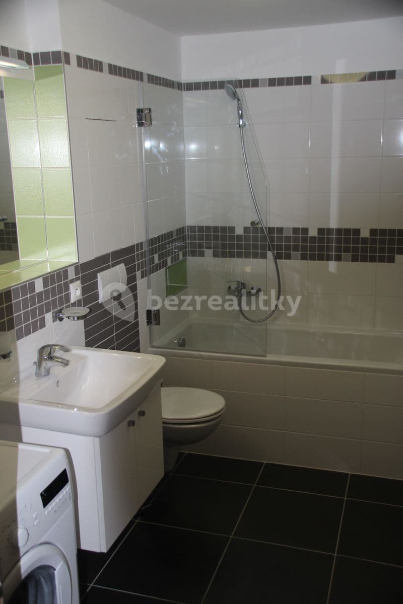 Prenájom bytu 2-izbový 47 m², Mojmírovo náměstí, Brno, Jihomoravský kraj Prenájom bytu 2-izbový 47 m², Mojmírovo náměstí, Brno, Jihomoravský kraj